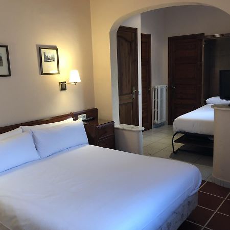 Hostal De La Gloria Viladrau Buitenkant foto