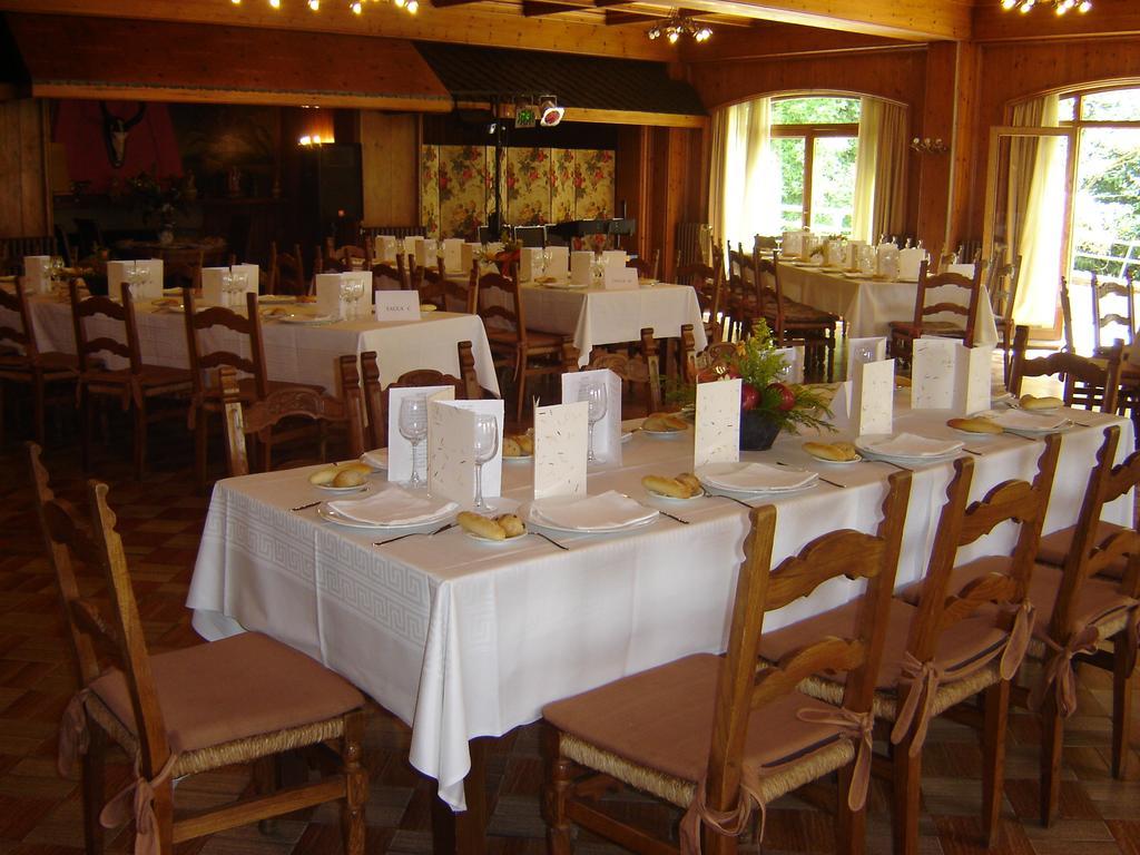 Hostal De La Gloria Viladrau Buitenkant foto