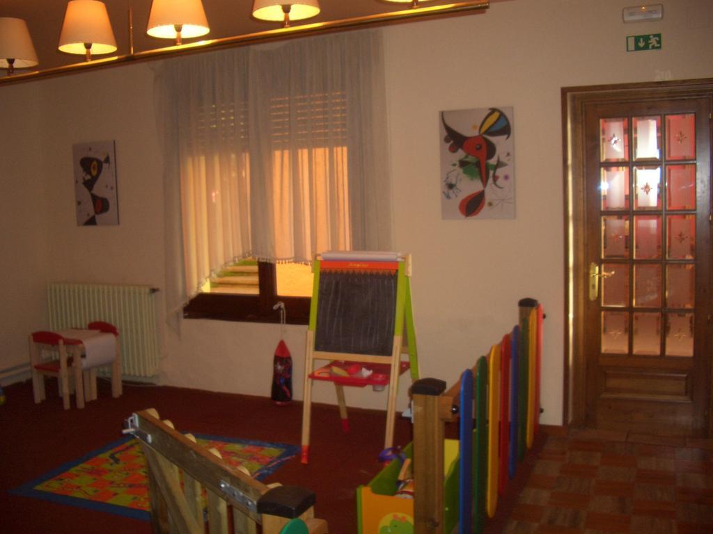 Hostal De La Gloria Viladrau Buitenkant foto