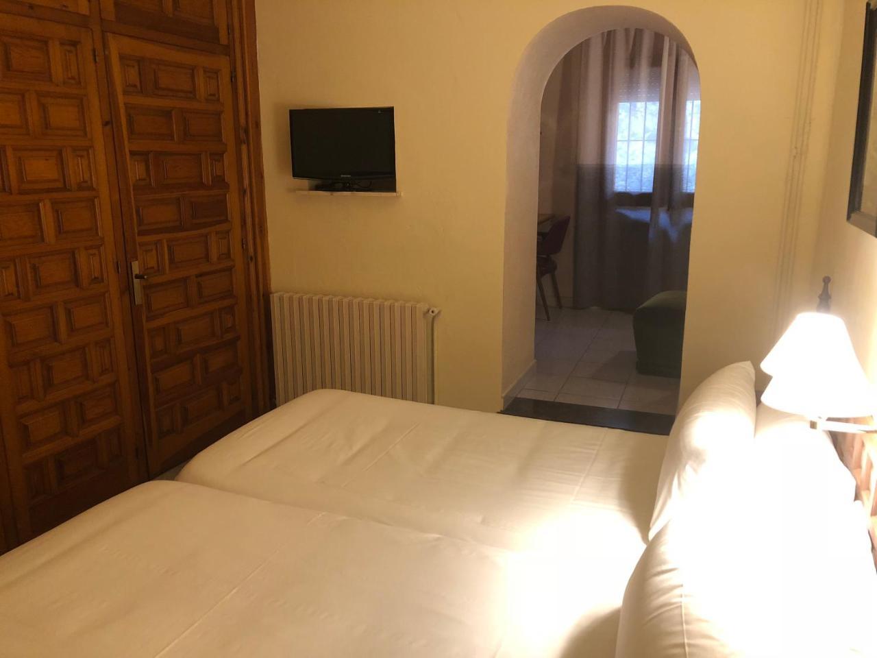 Hostal De La Gloria Viladrau Buitenkant foto