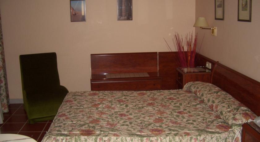 Hostal De La Gloria Viladrau Buitenkant foto