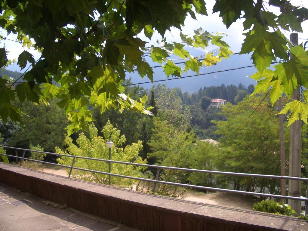Hostal De La Gloria Viladrau Buitenkant foto